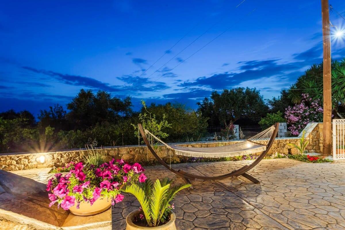Mani'S Aura Seaside-Spacious Summer Retreat Kotronion  Екстериор снимка
